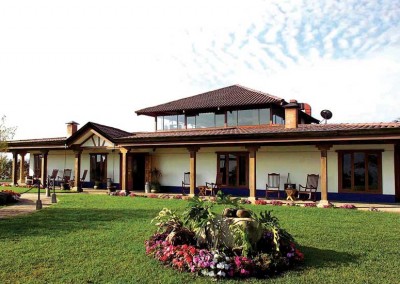Villa Blanca Cloudforest Hotel
